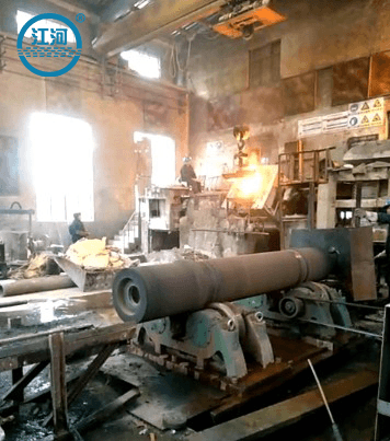 稀土耐磨合金管的生產(chǎn)機器