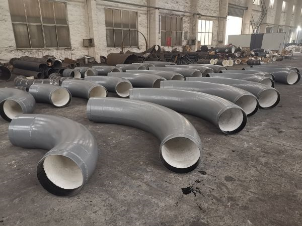 襯瓷耐磨彎頭的陶瓷內襯層厚度